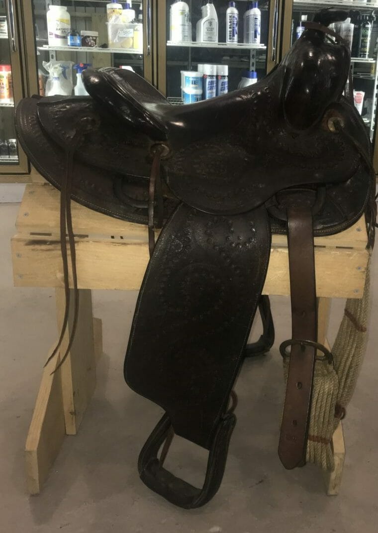Louis Vuitton Saddle - 14 For Sale on 1stDibs