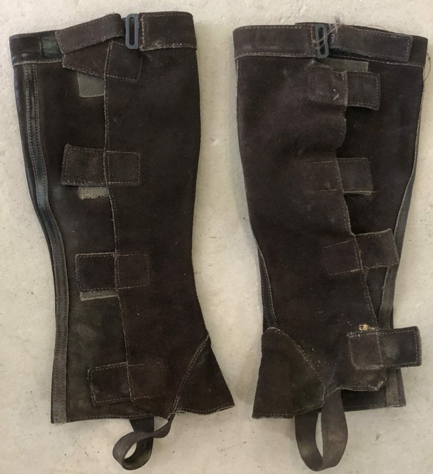 1383 Half Chaps, L The Trainer's Loft