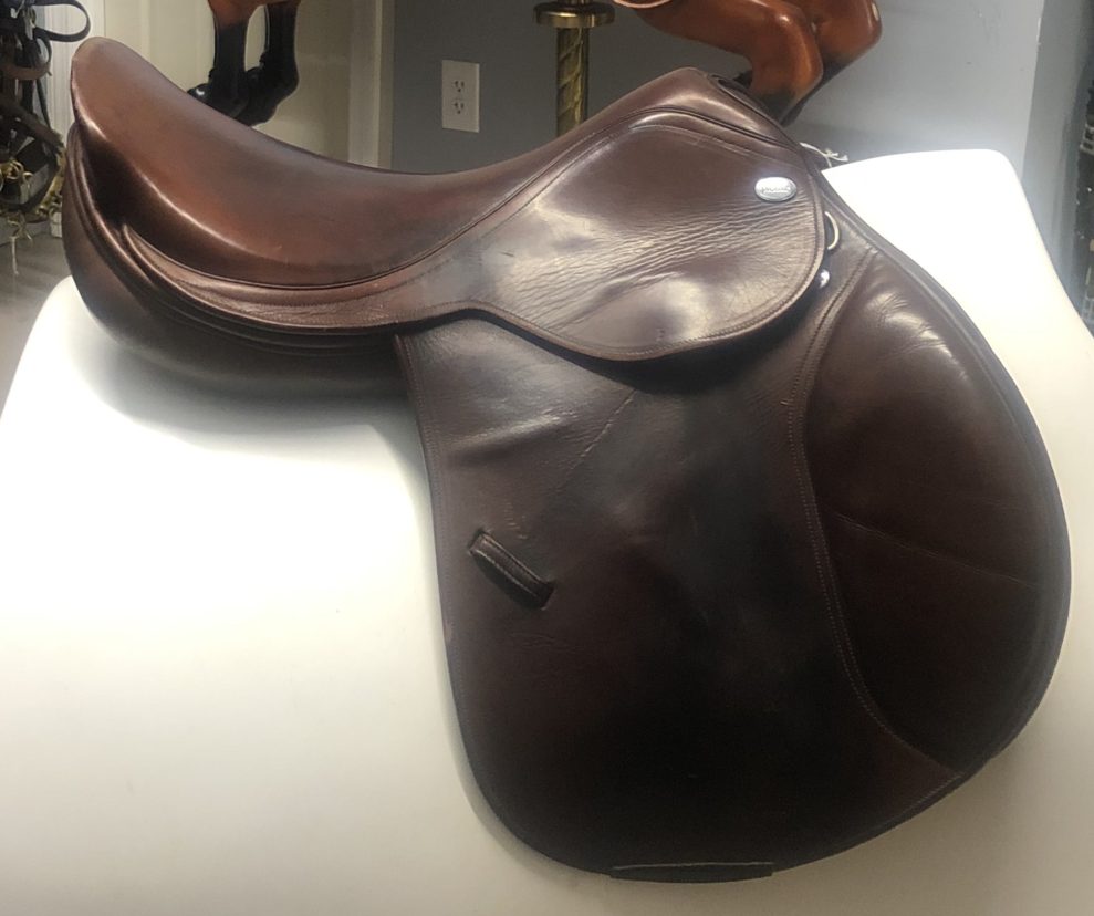 0180 Jaguar Hunt Seat Saddle, 17, Narrow The Trainer's Loft