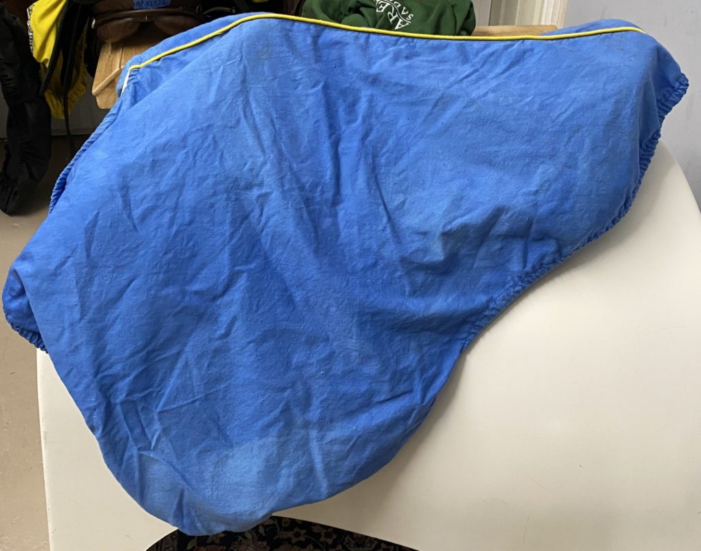 05125 Cotton English Saddle Cover The Trainer's Loft