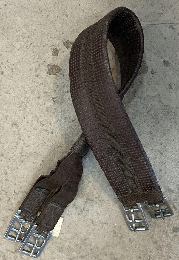 Chafeless english girth