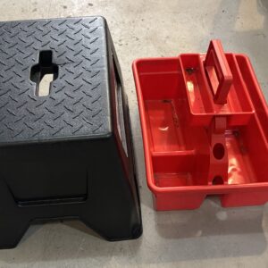 Mounting Block with Grooming Tote