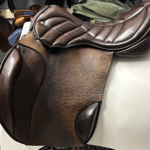 Ideal Saddlery Le Trek Saddle