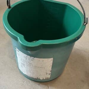Flat Backed Heated Water Bucket