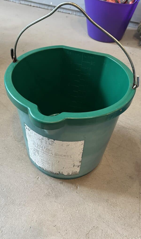 Flat Backed Heated Water Bucket