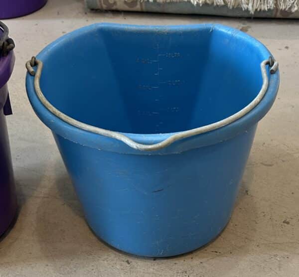 IMG_4236 blue flat back bucket