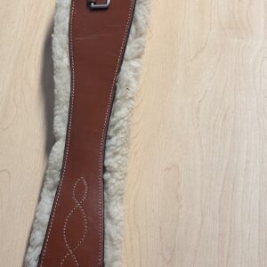 Cliff Barnsby English Sheepskin Girth