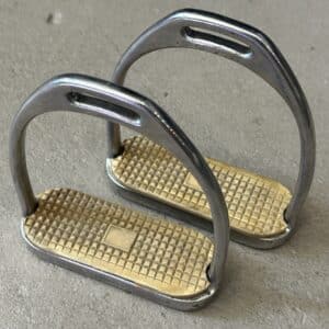 Coronet English Stirrup Irons, 4.5