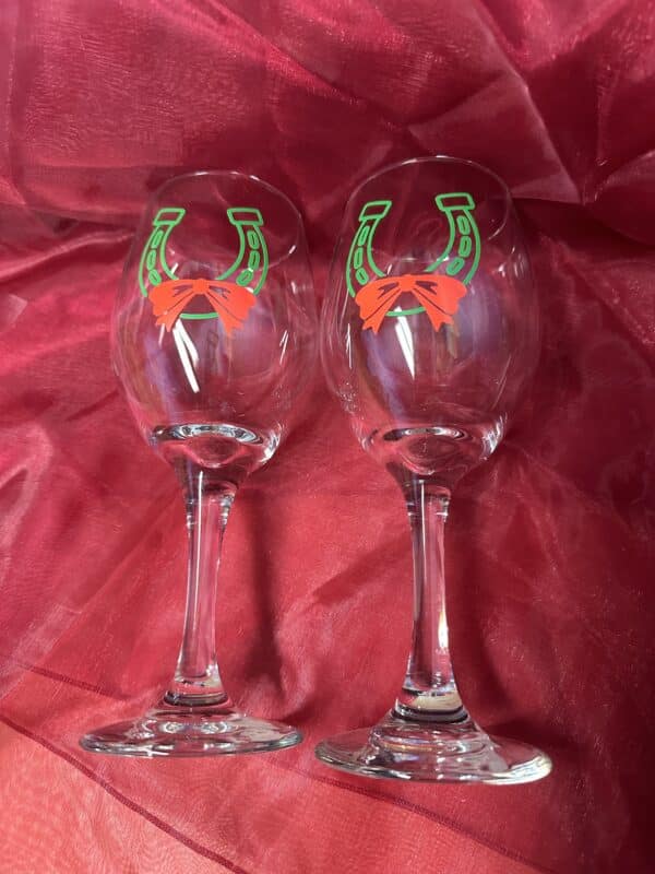 Holiday Horseshoes Wine Glasses 