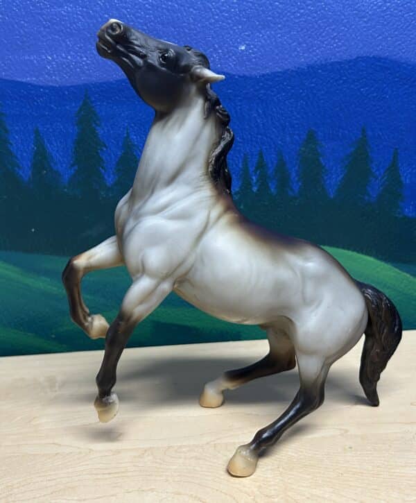 Breyer Rarin' to Go Semi-Rearing Stallion
