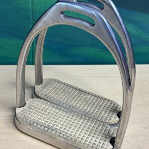 English Stirrup Irons, 4.75"