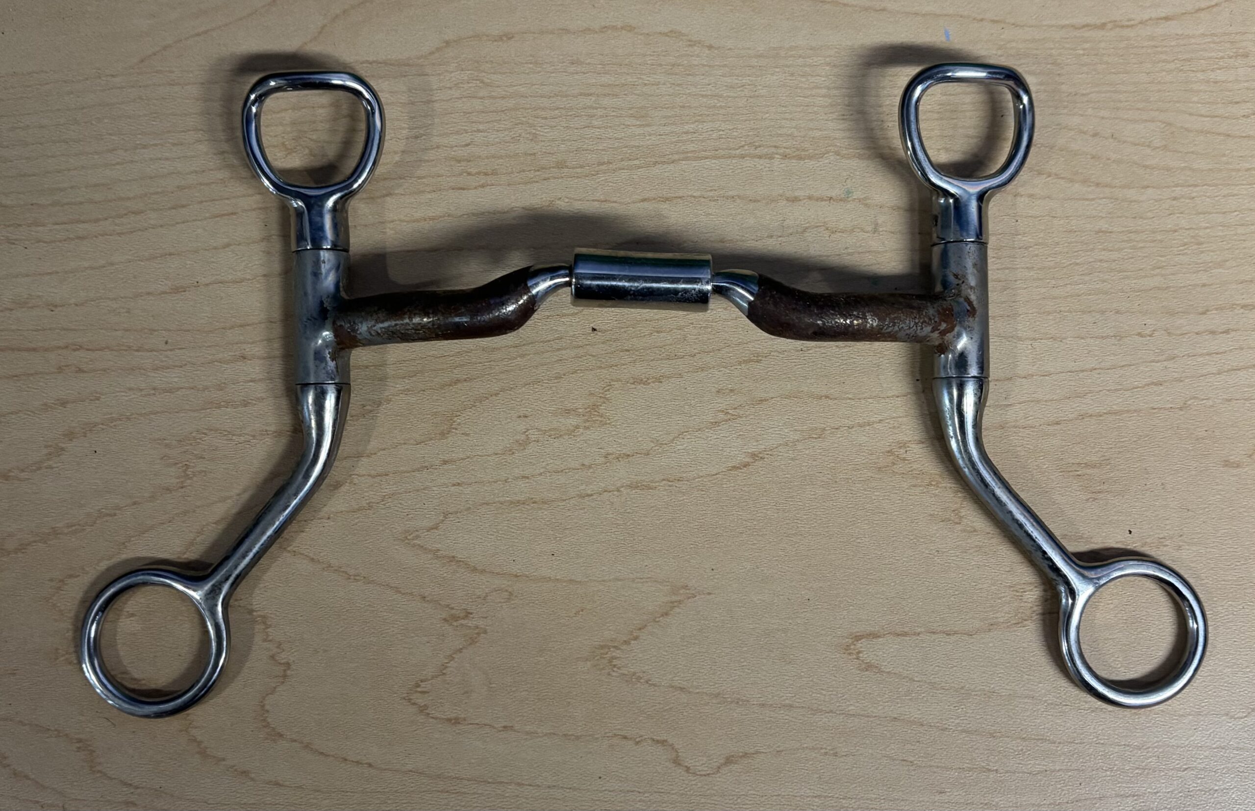 Myler Hbt Shank With Low Port Comfort Snaffle Mb 04, 5&Quot; 1 Myler HBT Shank with Low Port Comfort Snaffle MB 04, 5"