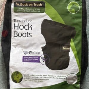 Back on Track Therapeutic Hock Boots, M