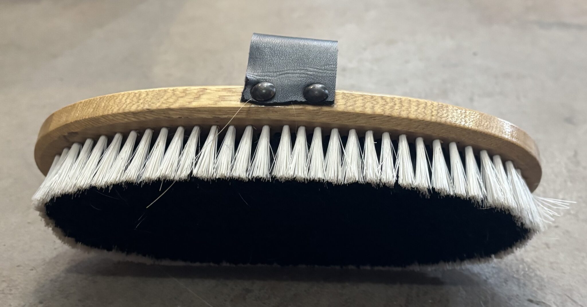 Medium Body Brush 1 Medium Body Brush