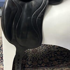Bellior Saumur Monoflap Dressage Saddle, 18" Standard
