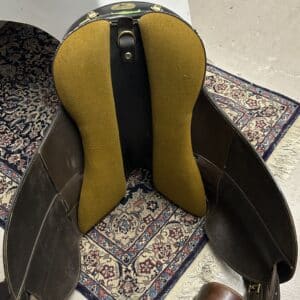 Down Under Saddle Supply Australian Saddle, 18.5", Standard