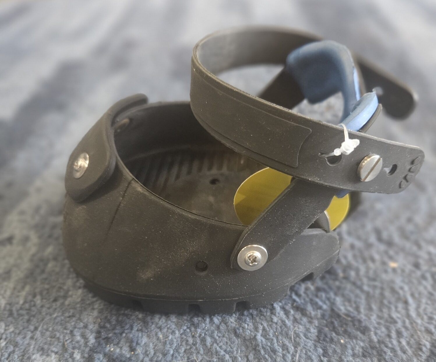 Easyboot Fury Sling 1.5 Hoof Boot 1 Easyboot Fury Sling 1.5 adjustable hoof boot