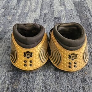 Easyboot Trail Hoof Boots Size 5 pair in used like new condition