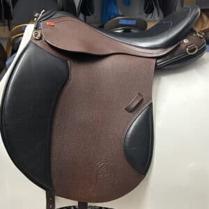 Duett Companion All Purpose Saddle, 17 inch seat, 38 cm gullet, brown leather