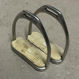 MetaLab English Stirrup Irons measuring 4.5 inches
