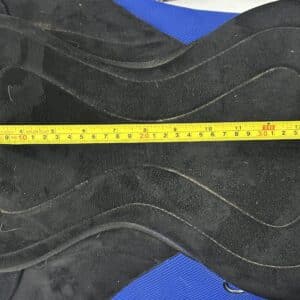 Equitare Treeless Endurance Saddle Medium with padded micro-suede seat