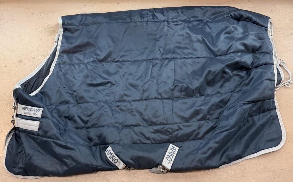 New Products 3 Horseware Amigo 200g medium stable blanket, Horse 66"