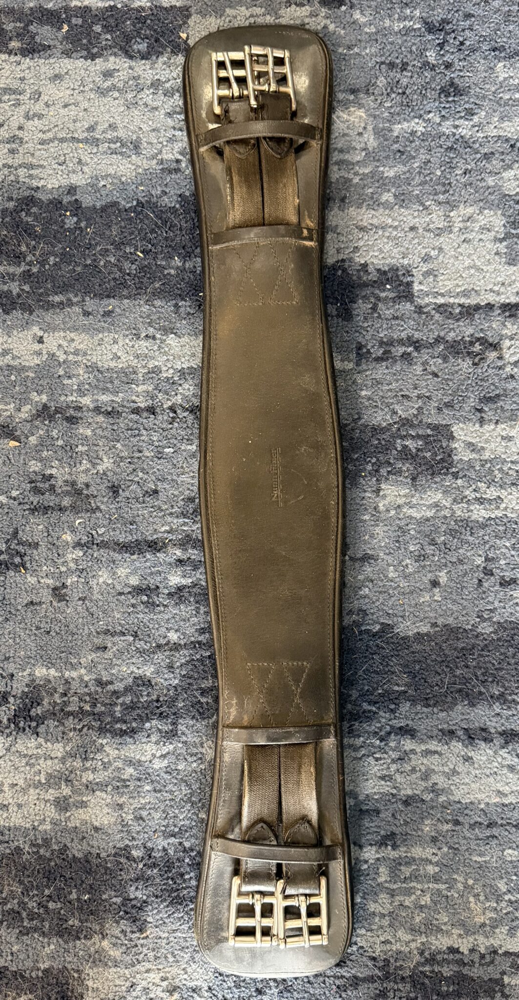 Nunn Finer 27&Quot; Dressage Girth 1 Nunn Finer 27 inch Dressage Girth with leather padding and stainless steel buckles