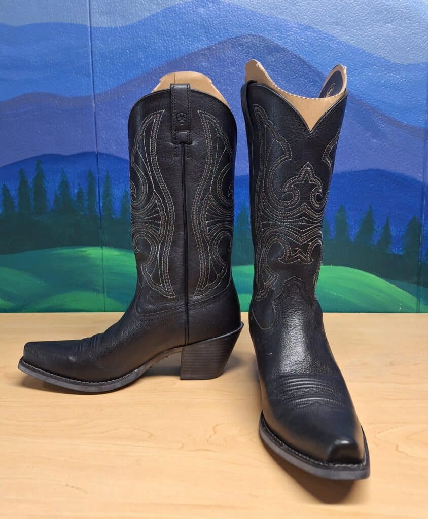 Ariat Women's Round Up Collins D-Toe Western Boots size 7 in black leather