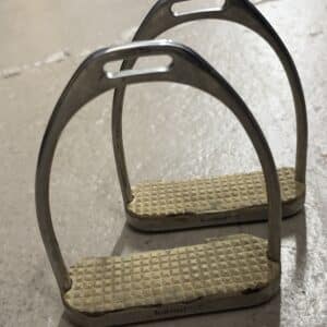 Korsteel English Stirrup Irons, 5"